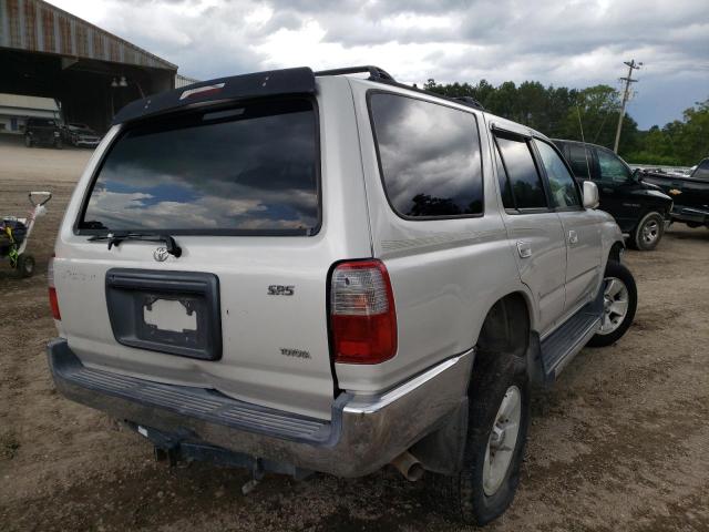 Photo 4 from auction – 2000 TOYOTA 4RUNNER SR with VIN JT3GN86R2Y0149997