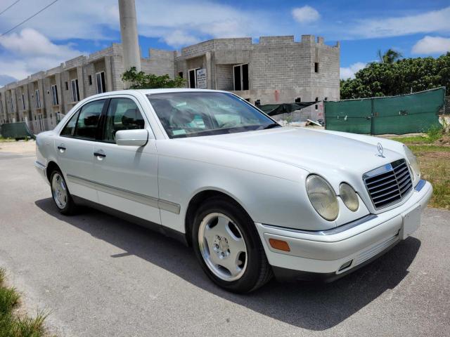 MERCEDES-BENZ E 420 1997 with VIN WDBJF72F0VA471014 - Photo from auction