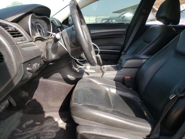 Photo 5 from auction – 2018 CHRYSLER 300 TOURIN with VIN 2C3CCARG6JH269244