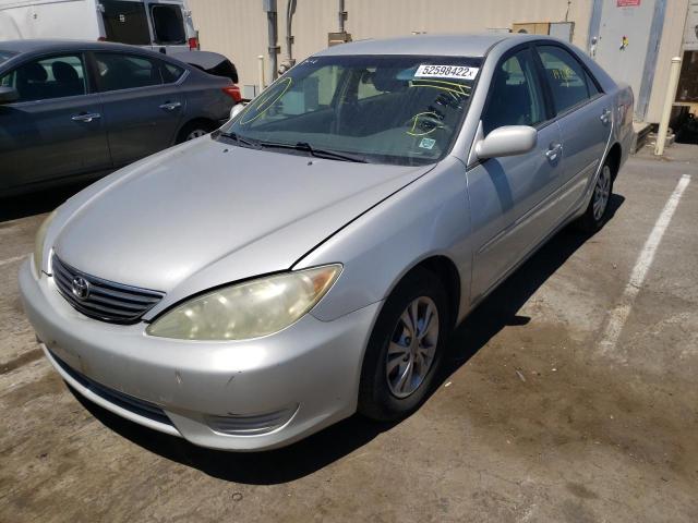 Photo 9 from auction – 2005 TOYOTA CAMRY LE with VIN 4T1BF32K75U108652