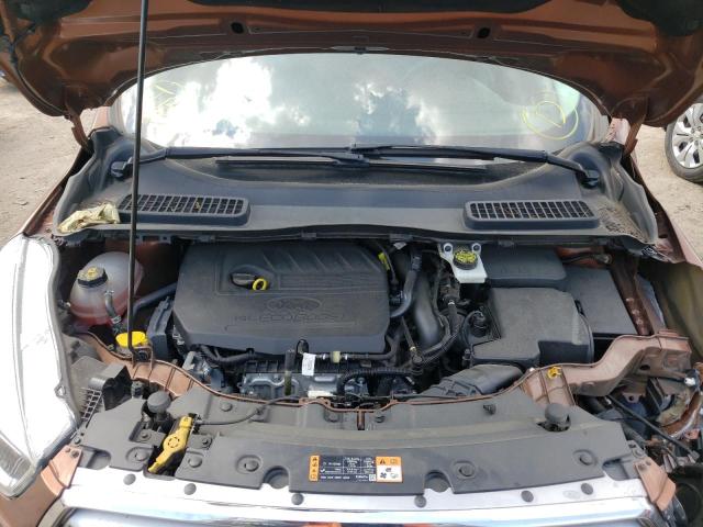 Photo 7 from auction – 2017 FORD ESCAPE SE with VIN 1FMCU0GD8HUB87126