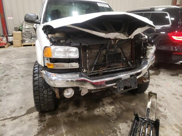 Photo 9 from auction – 2005 GMC NEW SIERRA with VIN 2GTEK13T451400876