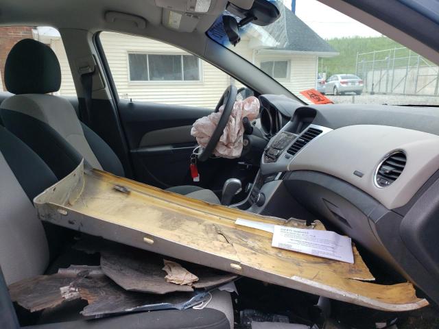 Photo 5 from auction – 2011 CHEVROLET CRUZE LS with VIN 1G1PC5SH2B7268640