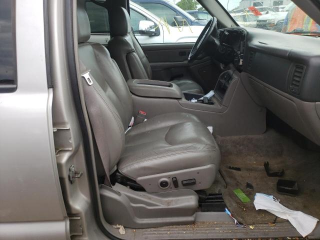 Photo 5 from auction – 2004 CHEVROLET SUBURBAN K with VIN 3GNFK16TX4G195383