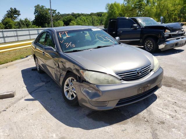 TOYOTA CAMRAY 2004 with VIN 4T1BF32K95U613785 - Photo from auction