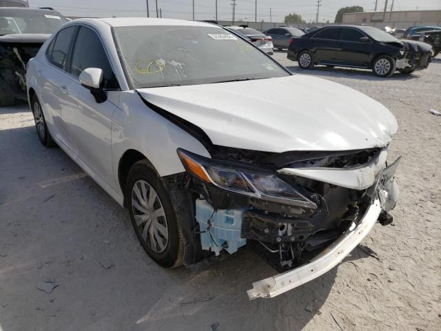 TOYOTA CAMRY LE 2022 with VIN 4T1C31AK5NU575779 - Photo from auction