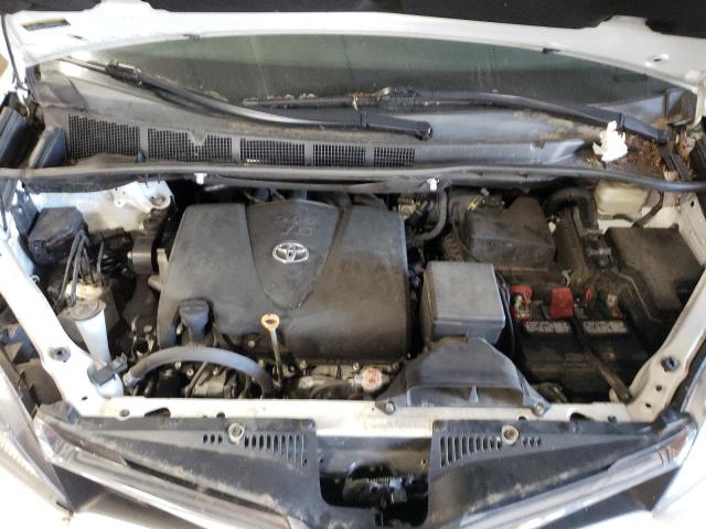 Photo 7 from auction – 2018 TOYOTA SIENNA LE with VIN 5TDKZ3DC2JS949424