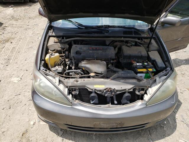 Photo 7 from auction – 2004 TOYOTA CAMRY LE with VIN JTDBE32K240264448