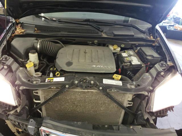 Photo 7 from auction – 2013 CHRYSLER TOWN & COU with VIN 2C4RC1CG8DR646993