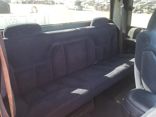Photo 6 from auction – 1995 CHEVROLET GMT-400 C1 with VIN 2GCEC19K2S1179074