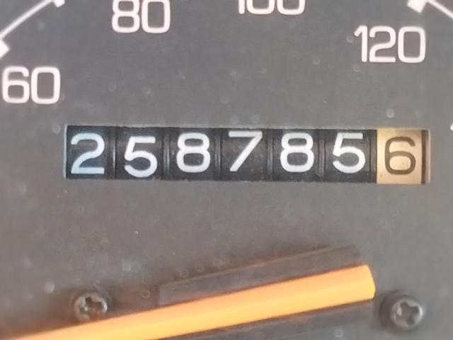 Photo 8 from auction – 1985 TOYOTA PICKUP XTR with VIN JT4RN56D4F5047950