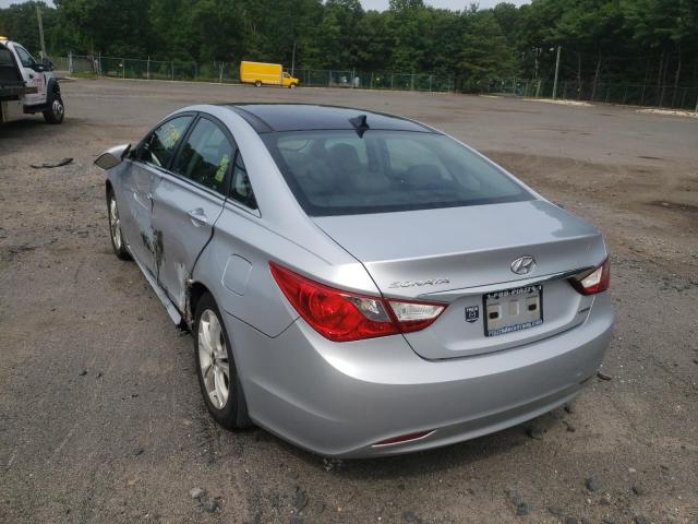 Photo 3 from auction – 2012 HYUNDAI SONATA SE with VIN 5NPEC4AC2CH440872