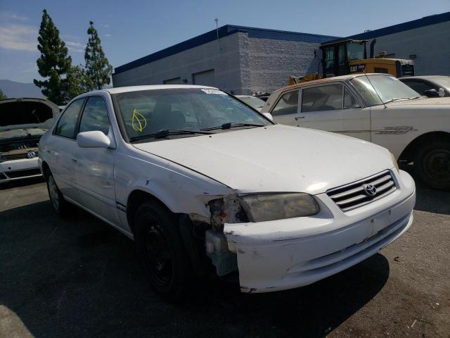 TOYOTA CAMRY CE 2000 with VIN JT2BG22K4Y0387221 - Photo from auction