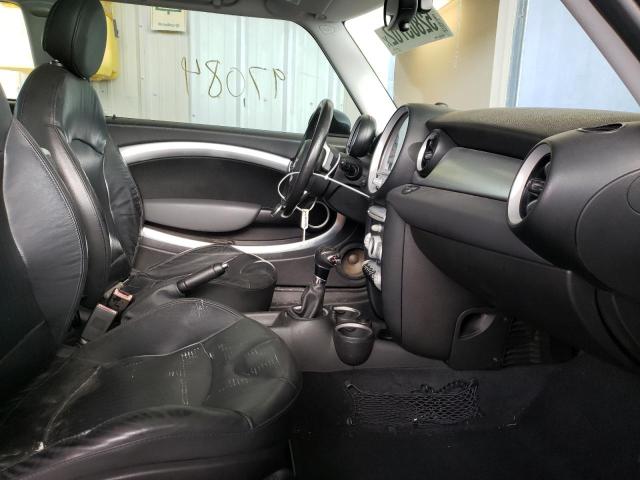 Photo 5 from auction – 2010 MINI COOPER S C with VIN WMWMM3C55ATP93940