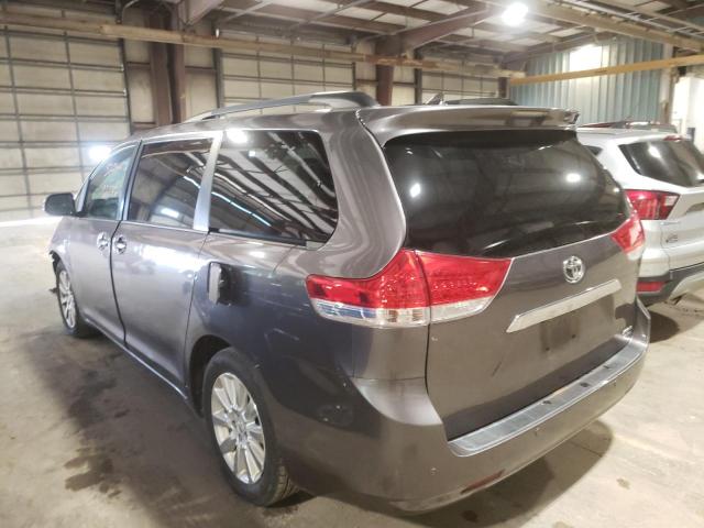 Photo 3 from auction – 2012 TOYOTA SIENNA XLE with VIN 5TDDK3DC1CS048304
