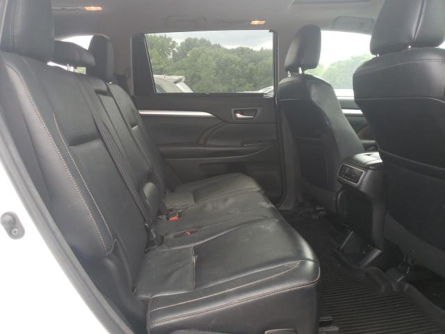 Zdjęcie 6 z aukcji – 2018 TOYOTA HIGHLANDER z VIN 5TDJZRFH7JS893990
