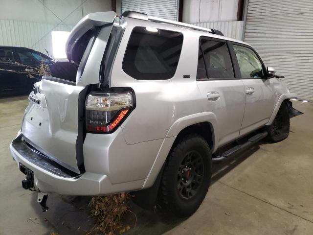 Photo 4 from auction – 2022 TOYOTA 4RUNNER SR with VIN JTEFU5JRXN5271906