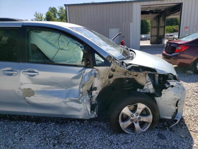 Photo 9 from auction – 2015 TOYOTA SIENNA with VIN 5TDKK3DC0FS601021