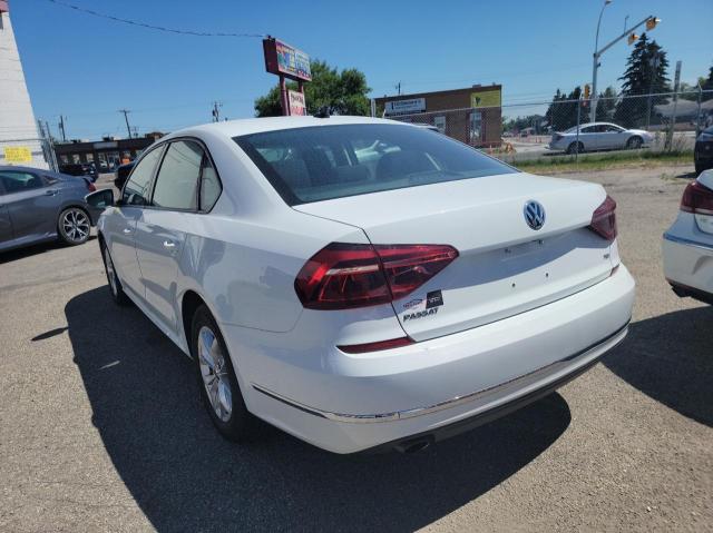 Photo 3 from auction – 2018 VOLKSWAGEN PASSAT S with VIN 1VWAA7A32JC036627