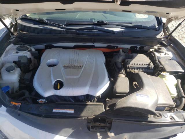 Photo 7 from auction – 2013 HYUNDAI SONATA HYB with VIN KMHEC4A49DA068881