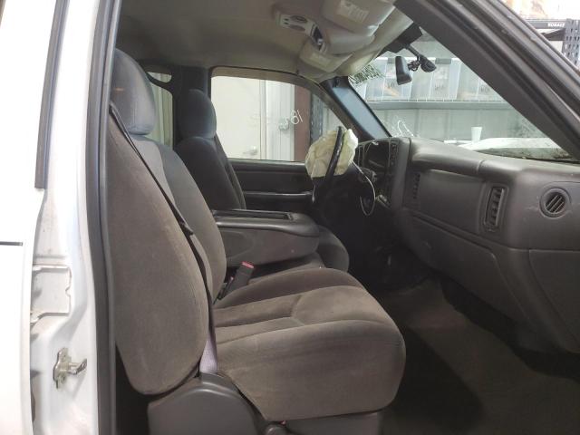 Photo 5 from auction – 2005 CHEVROLET SILVERADO with VIN 2GCEC13T551168690