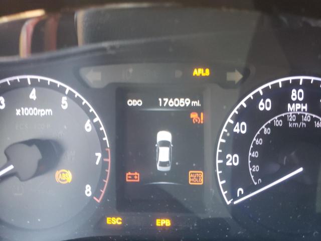 Photo 8 from auction – 2012 HYUNDAI GENESIS 3. with VIN KMHGC4DD1CU206589