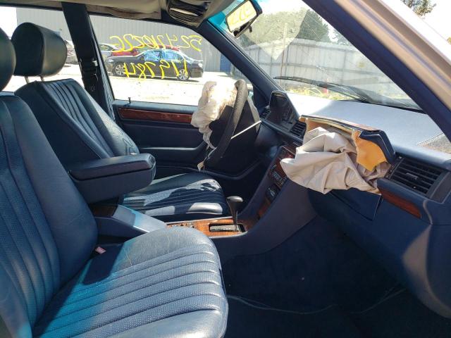 Photo 5 from auction – 1995 MERCEDES-BENZ E 300D with VIN WDBEB31E7SC219663