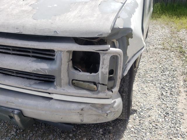 Photo 9 from auction – 2002 CHEVROLET EXPRESS G2 with VIN 1GCGG29R421142727