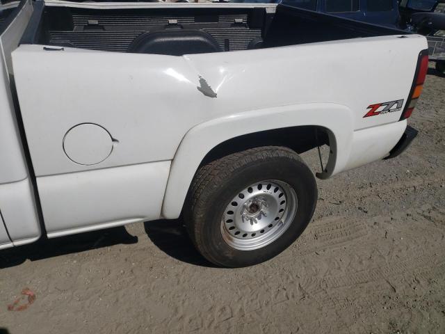 Photo 9 from auction – 2005 GMC NEW SIERRA with VIN 2GTEK19B651210981