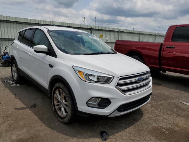 Photo 1 from auction – 2017 FORD ESCAPE SE with VIN 1FMCU9GD5HUB82776