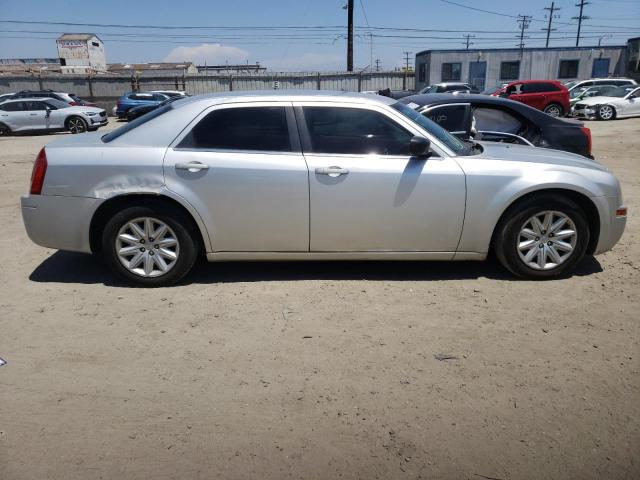 Photo 9 from auction – 2005 CHRYSLER 300 with VIN 2C3JA43R35H687887