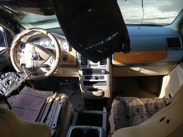 Photo 9 from auction – 2008 CHRYSLER TOWN & COU with VIN 2A8HR64X28R712894
