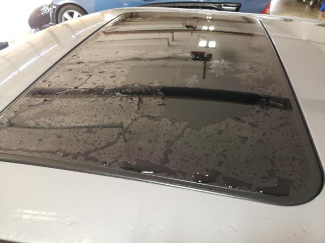 Photo 9 from auction – 2004 BMW 325 IS SUL with VIN WBAAZ33464KP89787