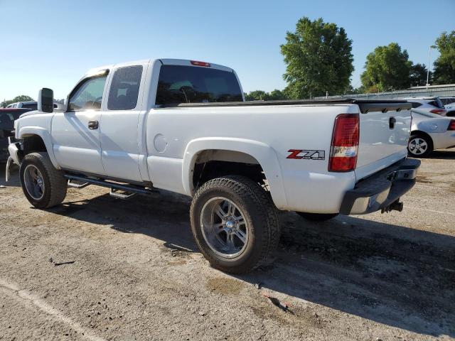 Photo 3 from auction – 2004 CHEVROLET SILVERADO with VIN 1GCEK19TX4E323886