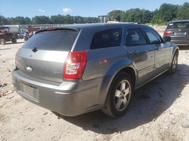 Photo 4 from auction – 2005 DODGE MAGNUM SXT with VIN 2D4GZ48V55H557780