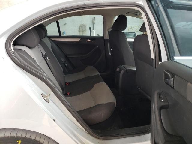 Photo 6 from auction – 2017 VOLKSWAGEN JETTA S with VIN 3VW2B7AJ8HM347150