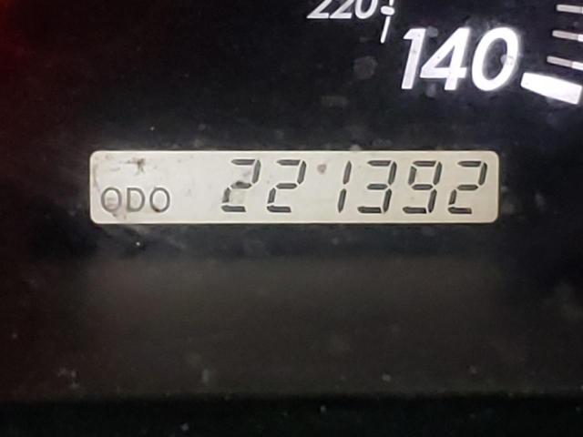 Photo 8 from auction – 2005 TOYOTA CAMRY LE with VIN 4T1BE32K65U393752