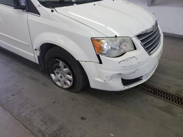 Photo 9 from auction – 2009 CHRYSLER TOWN & COU with VIN 2A8HR44E89R573620