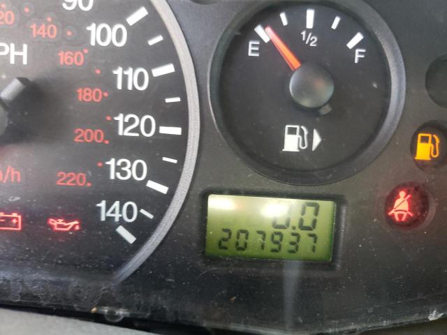 Photo 8 from auction – 2005 FORD FOCUS ZX5 with VIN 3FAFP37N45R139778