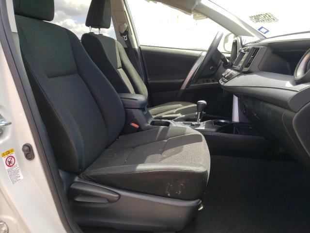Photo 5 from auction – 2017 TOYOTA RAV4 LE with VIN JTMZFREV7HJ701154