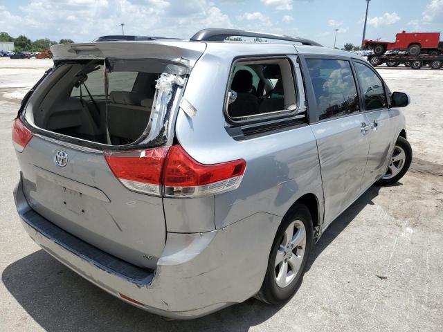 Photo 4 from auction – 2011 TOYOTA SIENNA LE with VIN 5TDKK3DCXBS077936