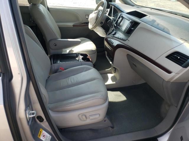 Photo 5 from auction – 2012 TOYOTA SIENNA XLE with VIN 5TDYK3DC3CS224870