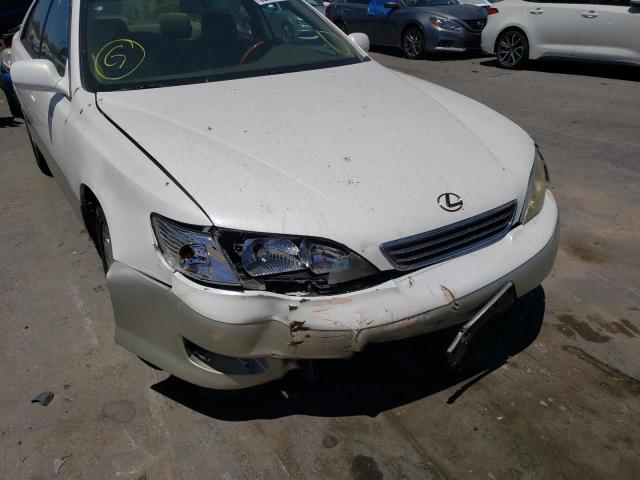 Photo 9 from auction – 2000 LEXUS ES 300 with VIN JT8BF28G0Y5102870