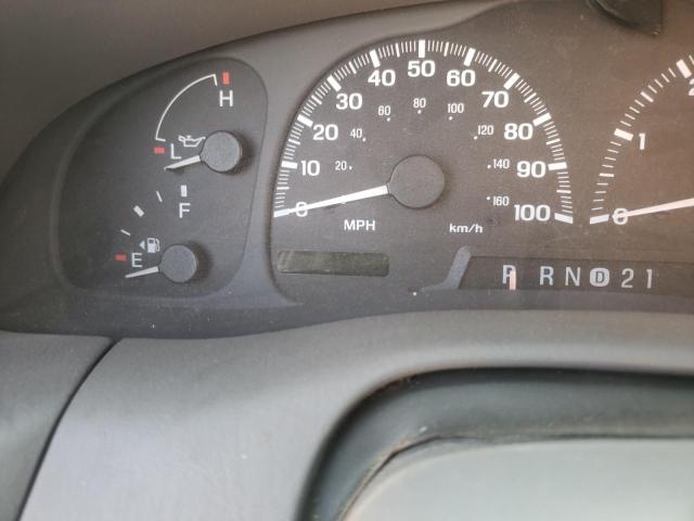 Photo 8 from auction – 2001 LINCOLN NAVIGATOR with VIN 5LMFU28R71LJ26555
