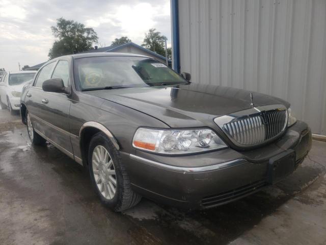 LINCOLN TOWN CAR E 2003 with VIN 1LNHM81W33Y697965 - Photo from auction