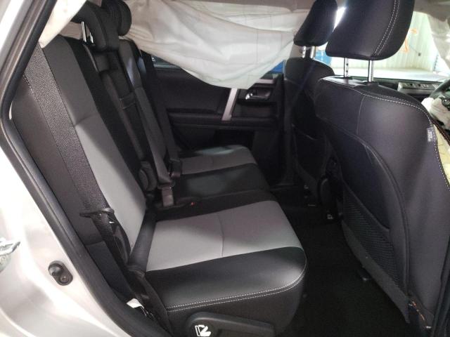 Photo 6 from auction – 2022 TOYOTA 4RUNNER SR with VIN JTEFU5JRXN5271906