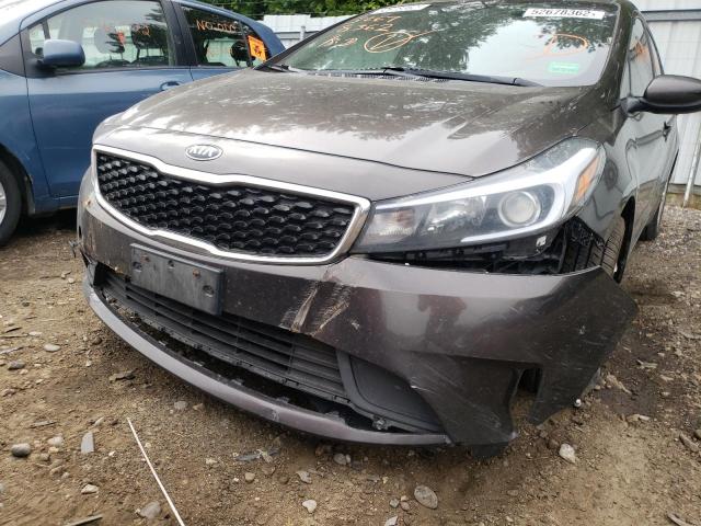 Photo 9 from auction – 2017 KIA FORTE LX with VIN 3KPFK4A73HE159184