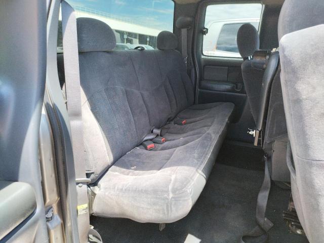 Photo 6 from auction – 2002 CHEVROLET SILVERADO with VIN 1GCHC29U32E156342