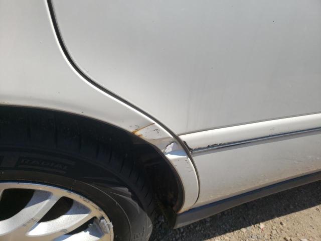 Photo 9 from auction – 1998 ACURA 3.5 RL with VIN JH4KA9646WC002863