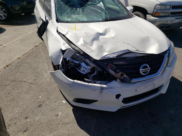 Photo 9 from auction – 2017 NISSAN ALTIMA 2.5 with VIN 1N4AL3AP1HC495267